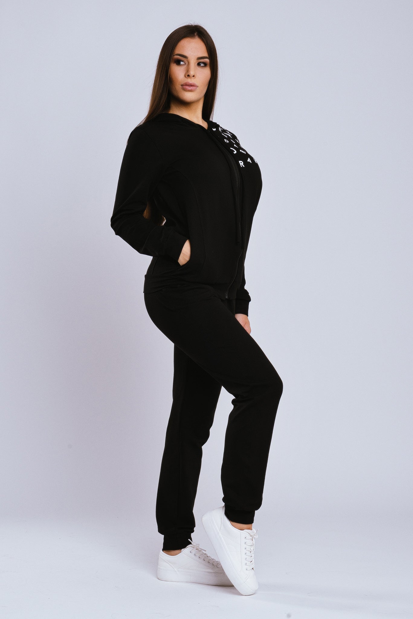 Kristin melegítő szett