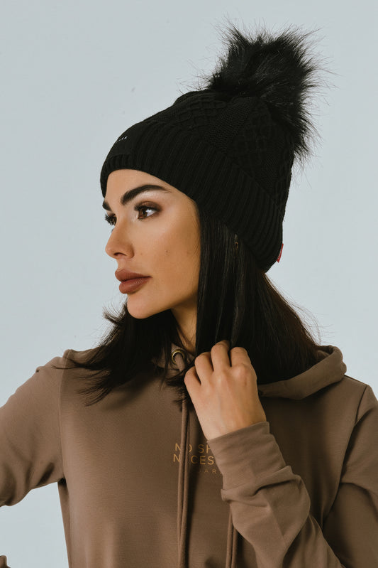 Knitted sapka