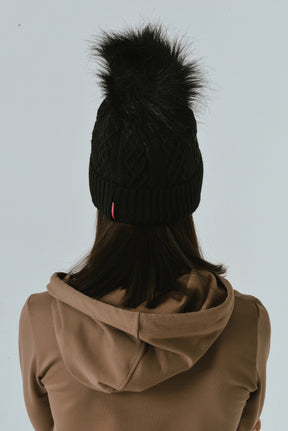 Knitted sapka
