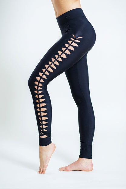 Dark Fitness Holey Leggings• Leggingsek • Dark Fitness • Fekete