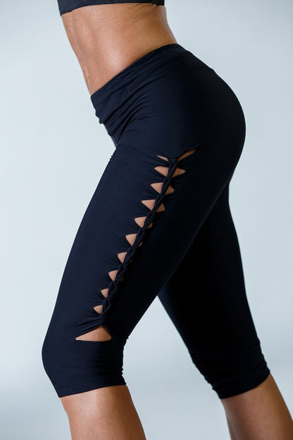 Dark Fitness Holey Capri • Capri • Dark Fitness • Fekete